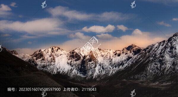 扎尕那雪山