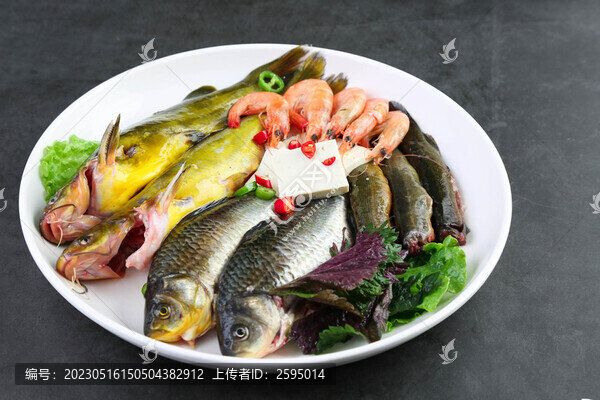紅燒雜魚(yú)