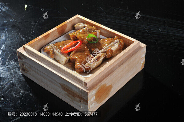 黑椒牛仔骨