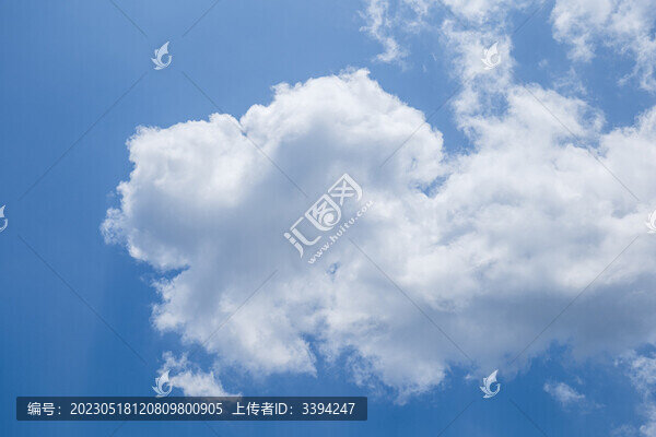 藍(lán)天白云
