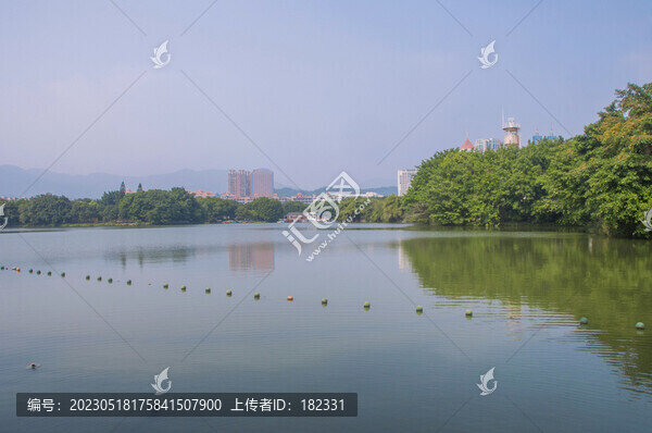 福州左海公園湖泊風(fēng)光