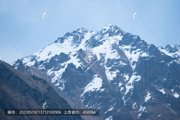 天山