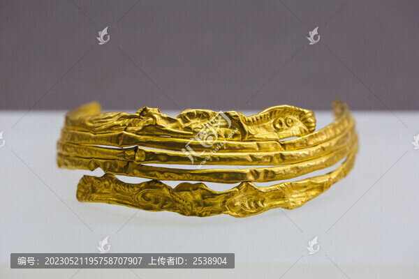 金飾