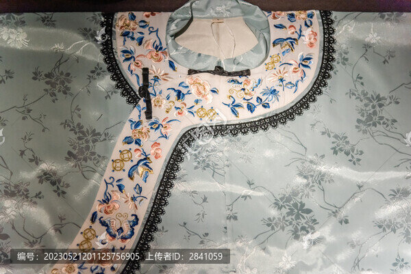 中國(guó)客家女子服飾和紋樣