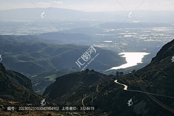 高山遠(yuǎn)望