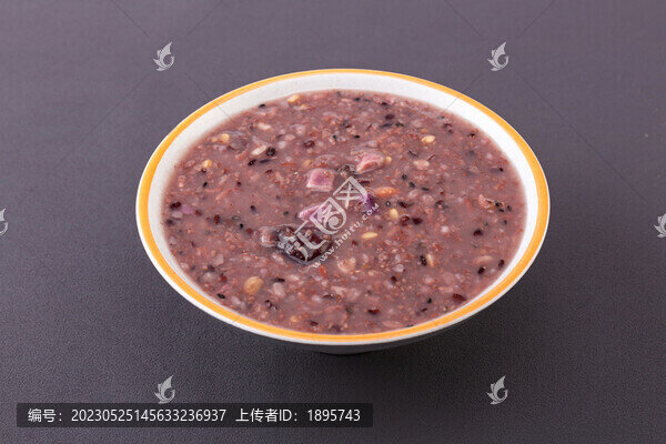有機(jī)黑米桑葚粥