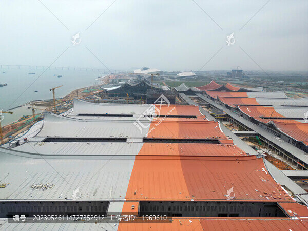 航拍建設(shè)中的廈門新會(huì)展建筑群