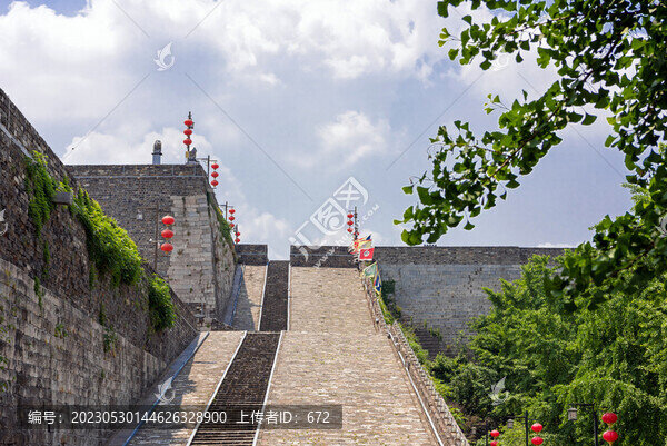 登城臺(tái)階