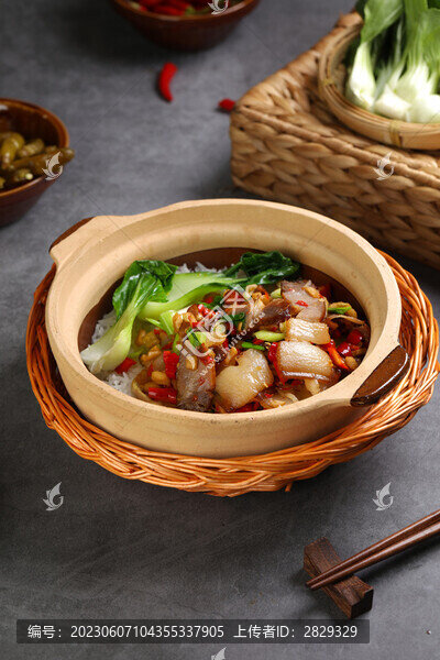 臘肉蓋碼飯