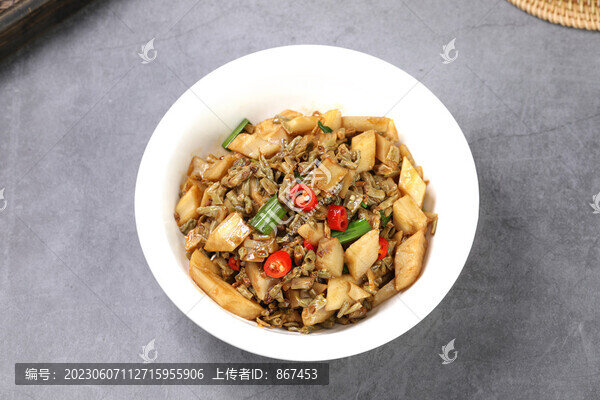 卜豆角炒藕丁