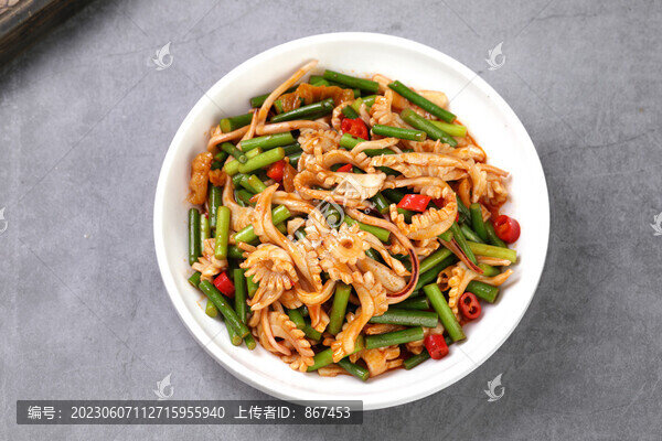 蒜苔魷魚須