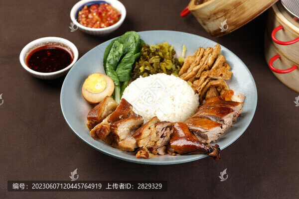 脆皮烤鴨飯