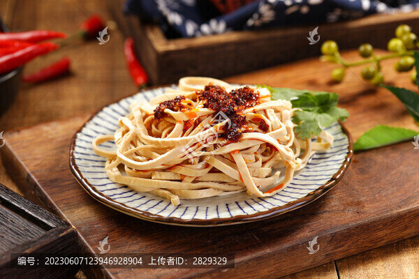 涼拌豆腐絲