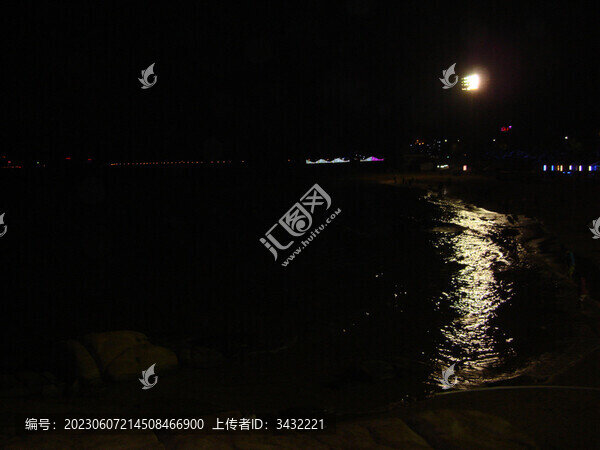 夜幕下的北戴河海灘
