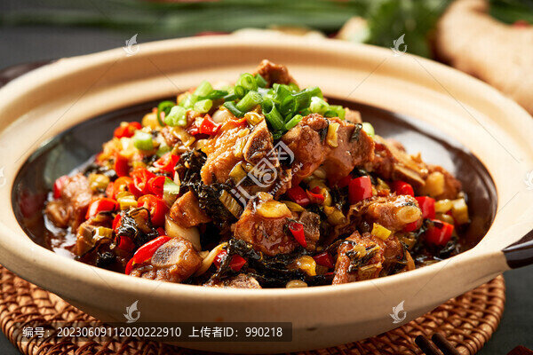 撈菜排骨
