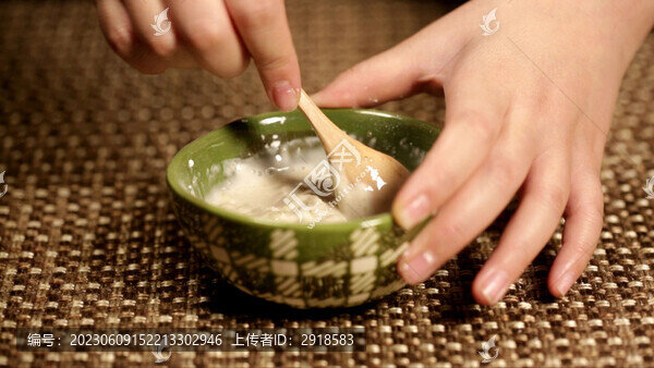 養(yǎng)生山藥糊自制面膜DIY