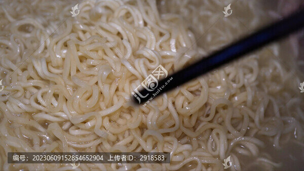 煮泡面