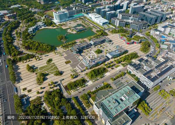 中國(guó)礦業(yè)大學(xué)科技廣場(chǎng)
