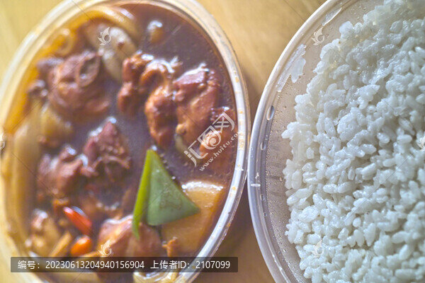 黃燜雞米飯