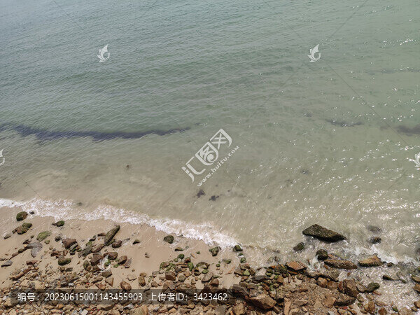 深圳鹽田海鮮街附近的海灘