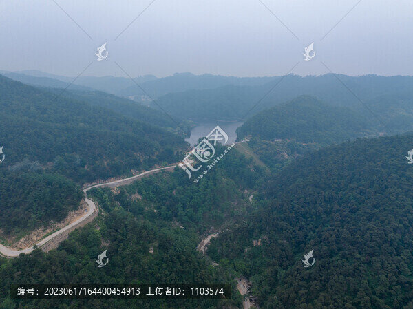 航拍濟南藥鄉(xiāng)森林公園