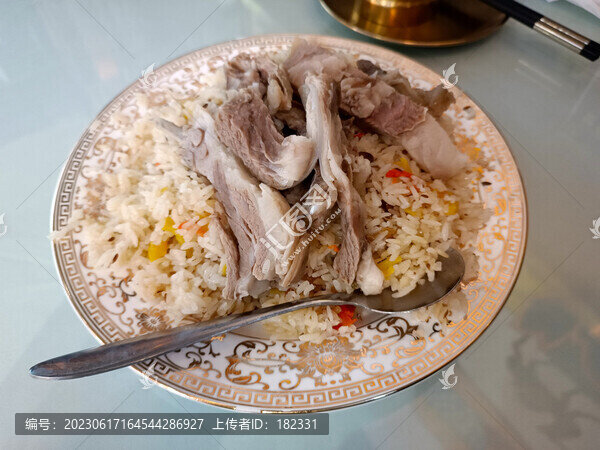 羊肉抓飯美食