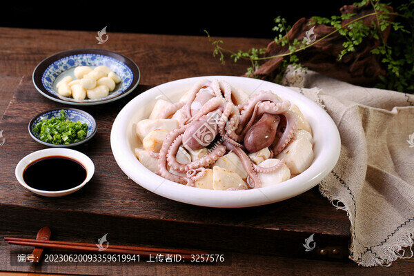 章魚燜芋仔