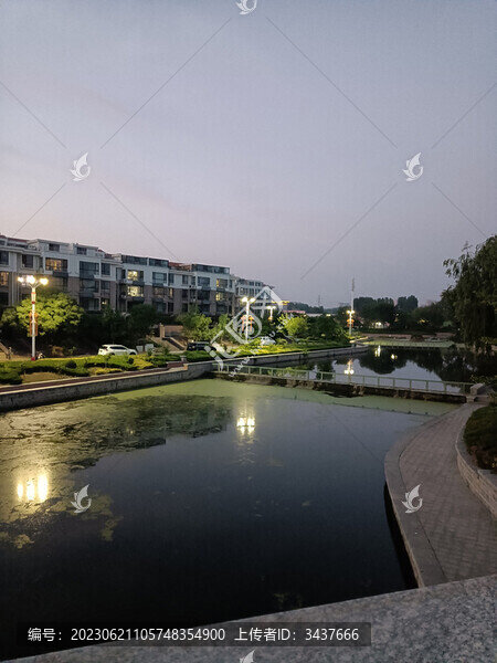 水岸黃昏