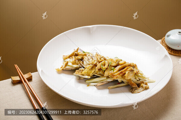 韭黃炒竹蟶