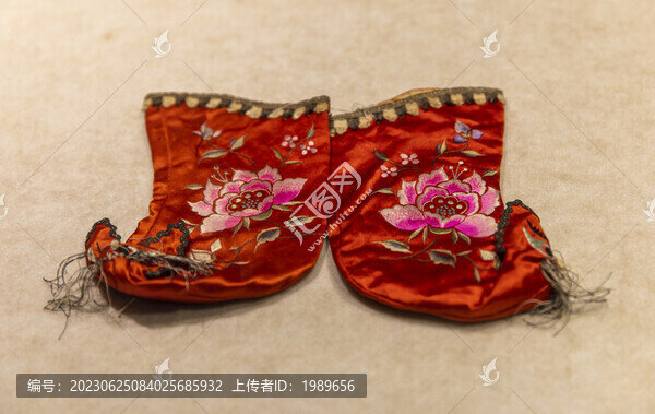 明清繡花鞋
