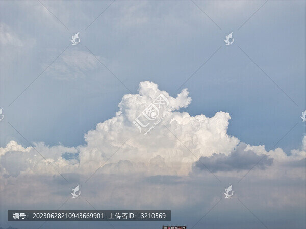 城上云山