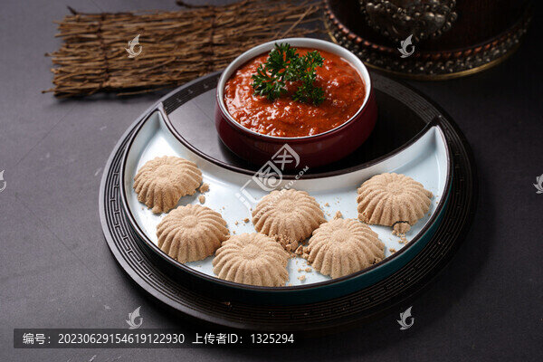 秘制牛肉醬配糌粑