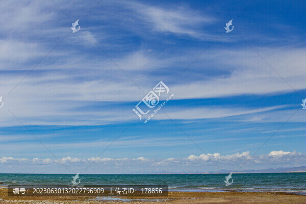 青海湖畔