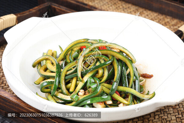 砂鍋小黃瓜