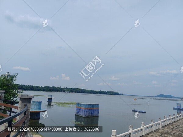 河邊