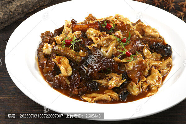 小海參燒魚肚