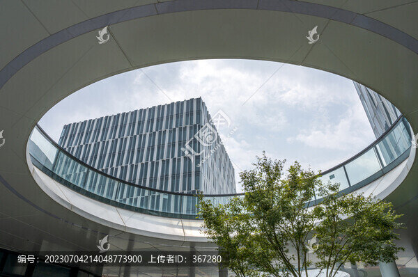 現(xiàn)代建筑圓形天井