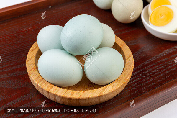 綠皮烏雞蛋