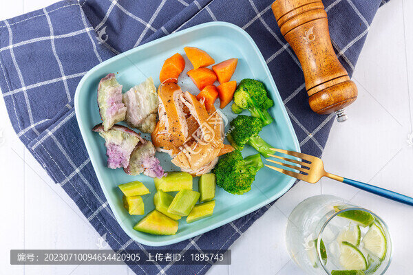 熏雞肉輕食餐