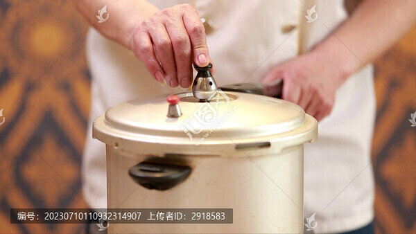 高壓鍋燉制牛尾