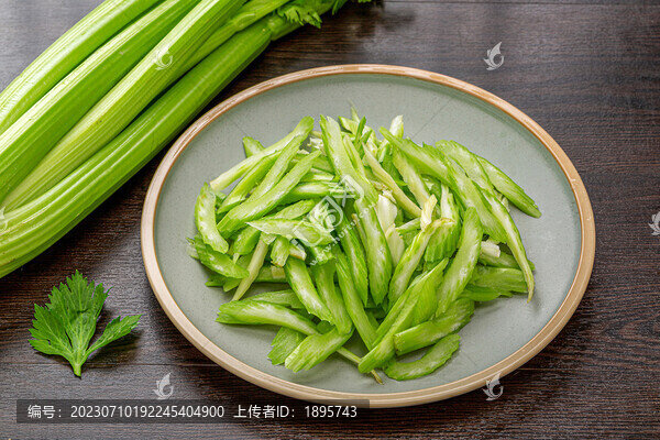 切芹菜