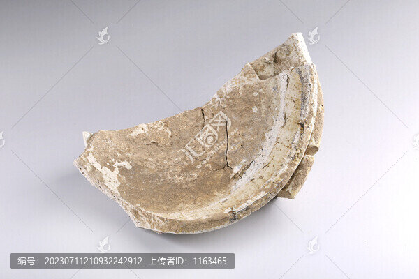 古陶殘片