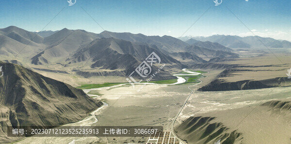 新疆喀什白沙湖河谷