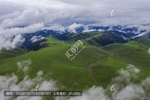 川西高原草甸云霧
