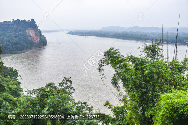 四川樂山岷江一景