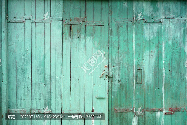 梅州松口古鎮(zhèn)民居特色木板門