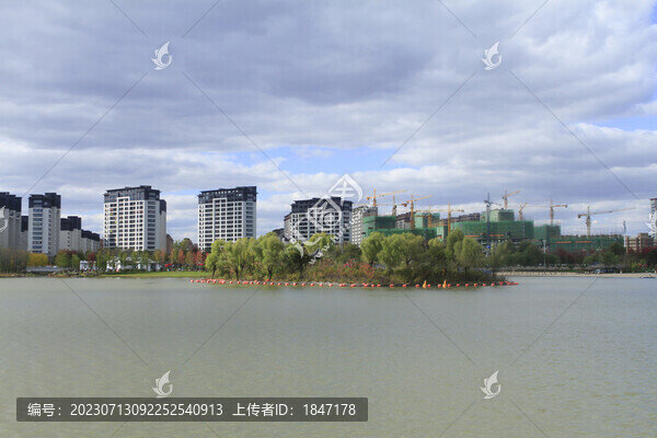 海龍湖
