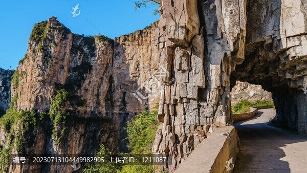 昆山掛壁公路
