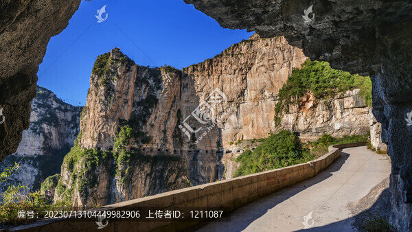 昆山掛壁公路