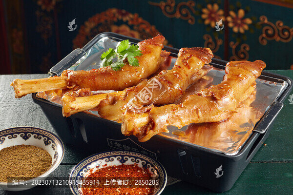 風味炭烤羊蹄